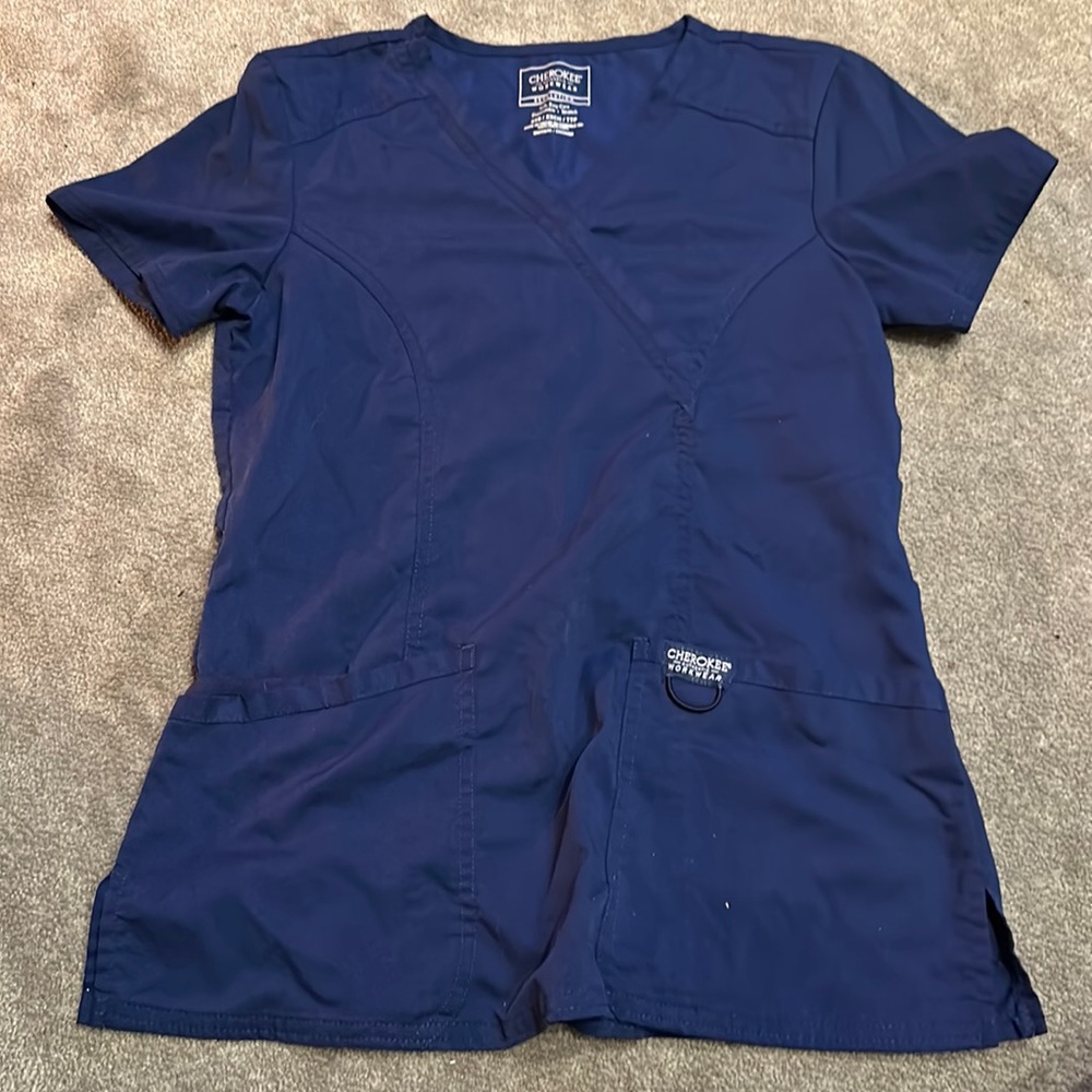 Xxs Cherokee scrub top